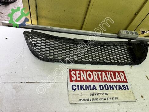 Dacia Logan Tampon Izgarası 8200604721 çıkma parça