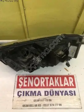 Dacia Sandero Sağ Ön Far 260105925R çıkma parça