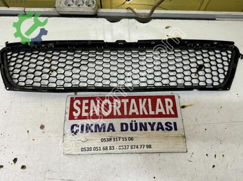 Dacia Sandero Tampon Izgarası çıkma parça
