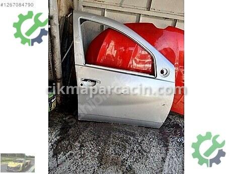 Dacia Sandero Sağ Ön Kapı çıkma parça