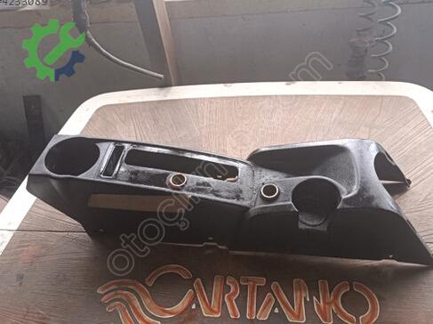 Fiat Doblo Ön Orta Konsol çıkma parça