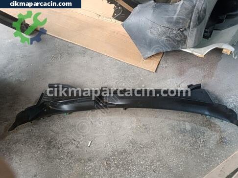 Fiat Doblo Ön Cam Izgarası çıkma parça
