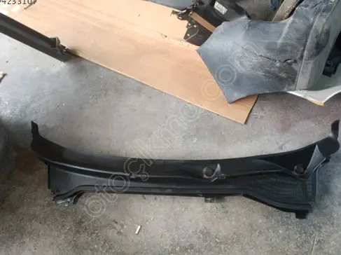 Fiat Doblo Ön Cam Izgarası çıkma parça
