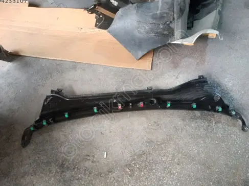 Fiat Doblo Ön Cam Izgarası çıkma parça