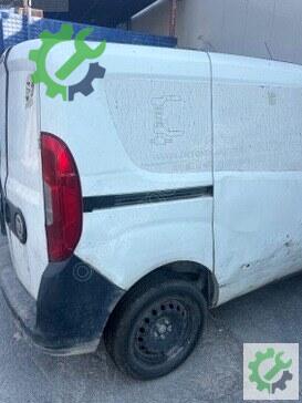 Fiat Doblo Sağ Arka Çamurluk çıkma parça
