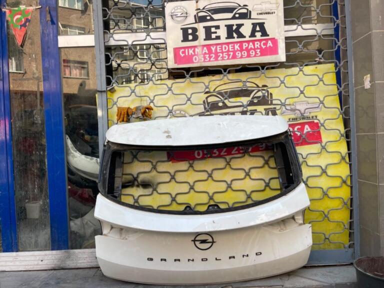 Opel Grandland Bagaj çıkma parça