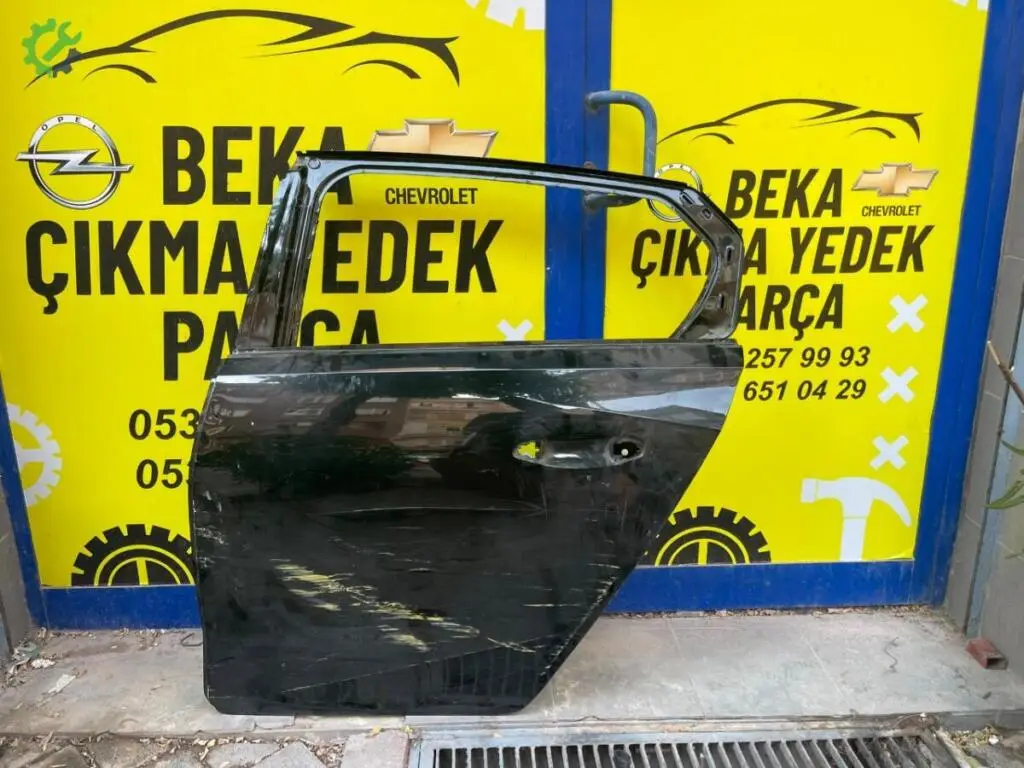 Opel Astra Sol Arka Kapı çıkma parça