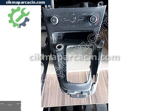 Ford Focus Klima Paneli çıkma parça