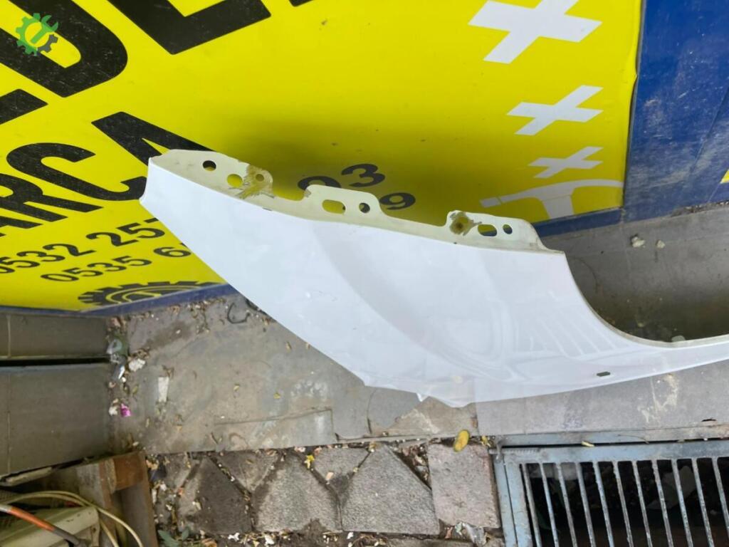 Opel Combo Sağ Ön Çamurluk çıkma parça