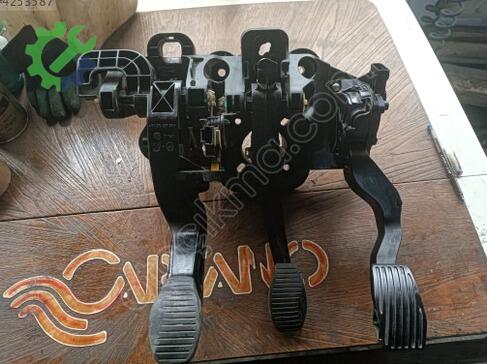Fiat Doblo Pedal çıkma parça