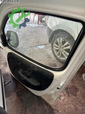 Fiat Doblo Sağ Ön Kapı çıkma parça