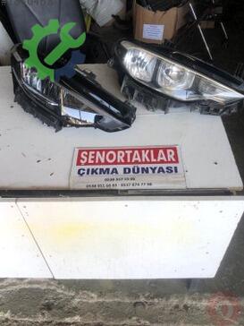 Fiat Egea Sağ Ön Far çıkma parça