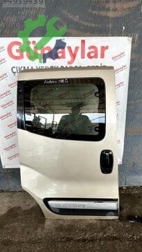 Fiat Fiorino Sağ Arka Kapı çıkma parça