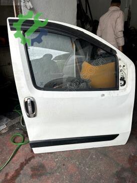 Fiat Fiorino Sağ Ön Kapı çıkma parça