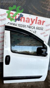 Fiat Fiorino Sağ Ön Kapı çıkma parça