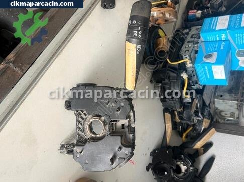 Fiat Fiorino Sinyal Kolu çıkma parça