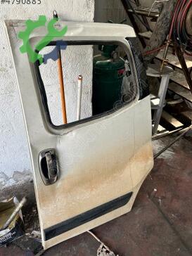 Fiat Fiorino Sol Arka Kapı çıkma parça