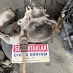 BMW 3 Serisi Vites Kolu Çıkma Parça Konya
