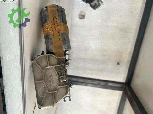 Fiat Punto Arka Silecek Motoru çıkma parça