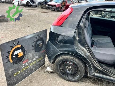 Fiat Punto Sağ Arka Çamurluk 06-12 çıkma parça