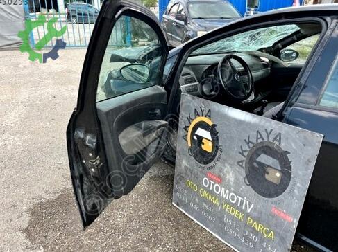 Fiat Punto Sol Ön Kapı 06-12 çıkma parça