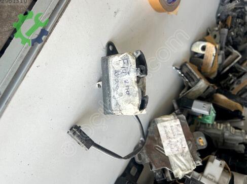 Fiat Uno Bagaj Kilidi çıkma parça