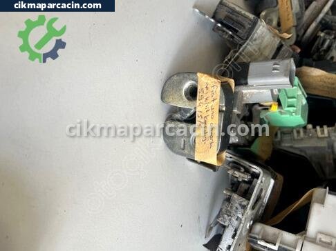 Fiat Uno Bagaj Kilidi çıkma parça
