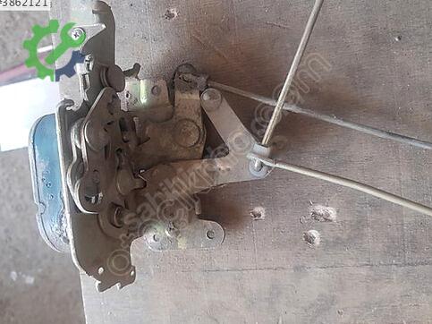 Fiat Uno Sağ Ön Kapı Kilidi çıkma parça