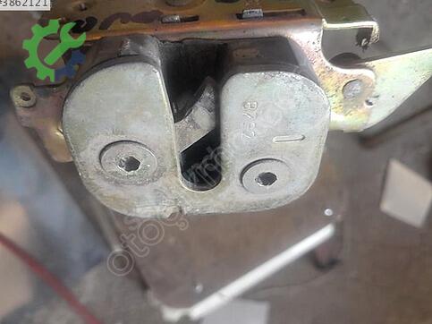 Fiat Uno Sağ Ön Kapı Kilidi çıkma parça