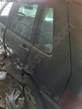 Fiat Uno Arka Çamurluk çıkma parça