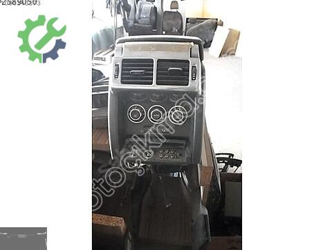 Land Rover Range Rover Orta Konsol FJI500120 çıkma parça
