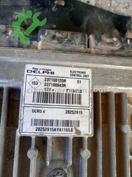 Renault Fluence Motor Beyni 237100943R çıkma parça