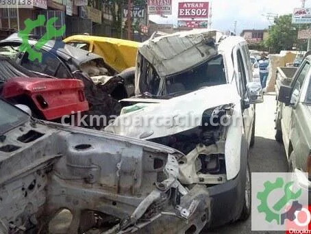 Ford Tourneo Connect çıkma parça