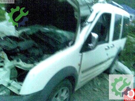 Ford Tourneo Connect çıkma parça