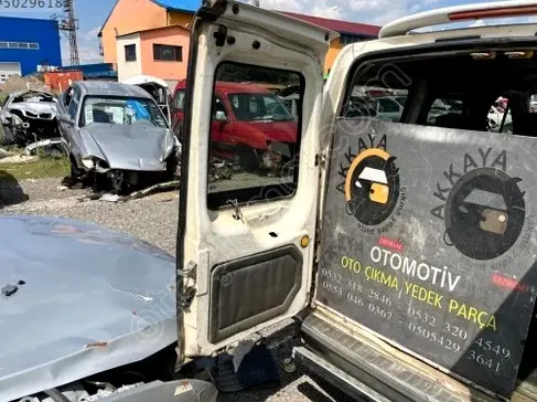 Ford Tourneo Connect Bagaj Kapağı çıkma parça