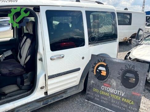 Ford Tourneo Connect Sol Sürgülü Kapı çıkma parça