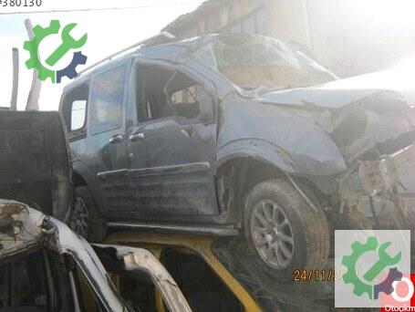 Ford Tourneo Connect çıkma parça