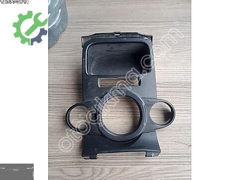 Ford Fiesta Cam Düğme Çerçevesi çıkma parça