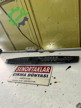 Ford Fiesta Ön Panjur 2S61-8200-BGW çıkma parça