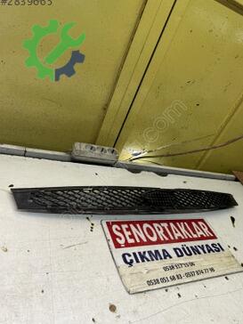 Ford Fiesta Ön Panjur 2S61-8200-BGW çıkma parça