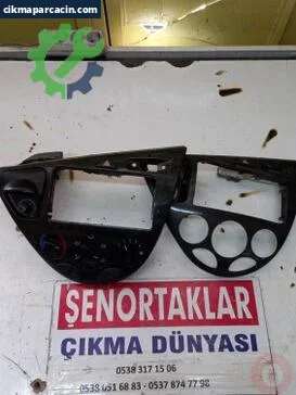 Ford Focus Teyp Çerçevesi çıkma parça