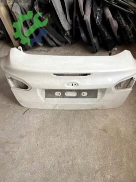 Ford Focus Bagaj Kapağı çıkma parça