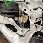 Ford Focus 2017 sol arka kapı cam krikosu