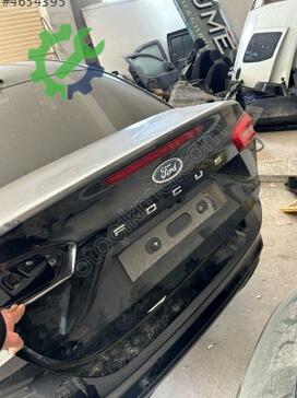 Ford Focus Bagaj Kapağı çıkma parça