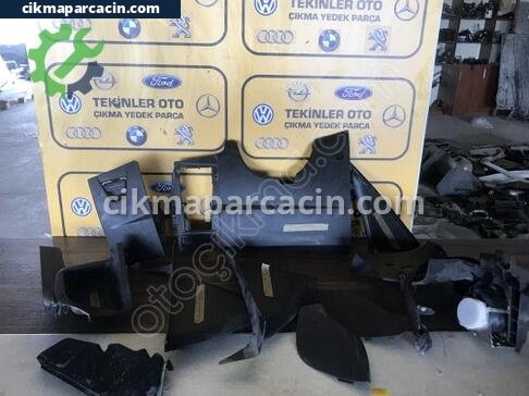 Ford Focus Göğüs çıkma parça