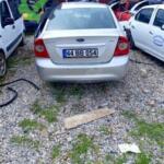 Ford Focus bagaj kapağı  (Videolu)