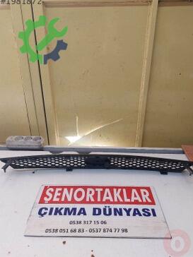 Ford Focus Ön Panjur 98AB8200C çıkma parça