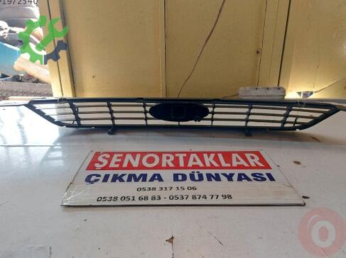 Ford Focus Ön Panjur 8M51-8200-BF çıkma parça