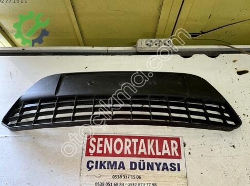 Ford Focus Tampon Izgarası 7M51 çıkma parça