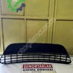FORD FOCUS ORİJİNAL TAMPON IZGARASI